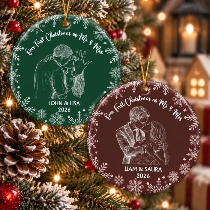 Personalized Ceramic Christmas Ornament Round Shape Custom Couple Photo Names First Christmas As Mr & Mrs Snowflake Christmas Gift